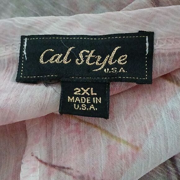 Cal Style Butterflies Floral V Neck Asymmetrical Spring Top Sz 2XL NWOT - Picture 5 of 5